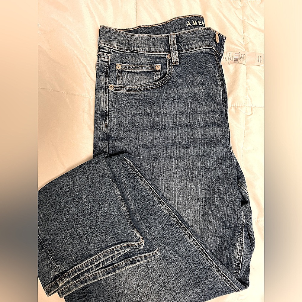 American Eagle 90s high rise straight jeans - Picture 3 of 6